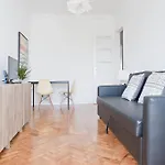 Shortstayflat - Sao Placido Apartment